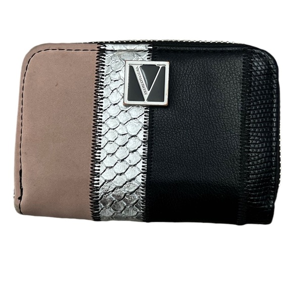 Victoria’s Secret mini zip around wallet - Picture 1 of 5
